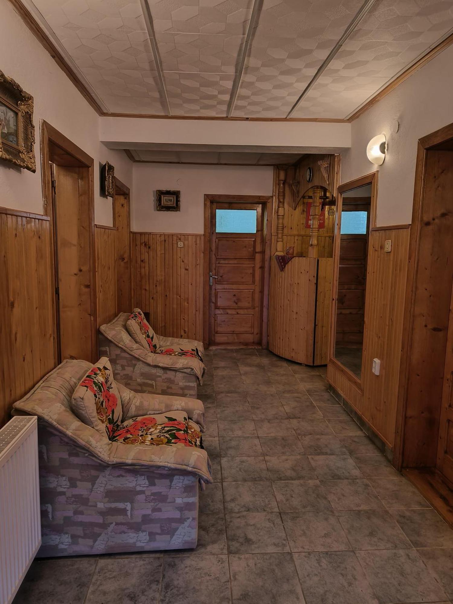 Casa Dintre Meri Poiana Mărului Exterior photo