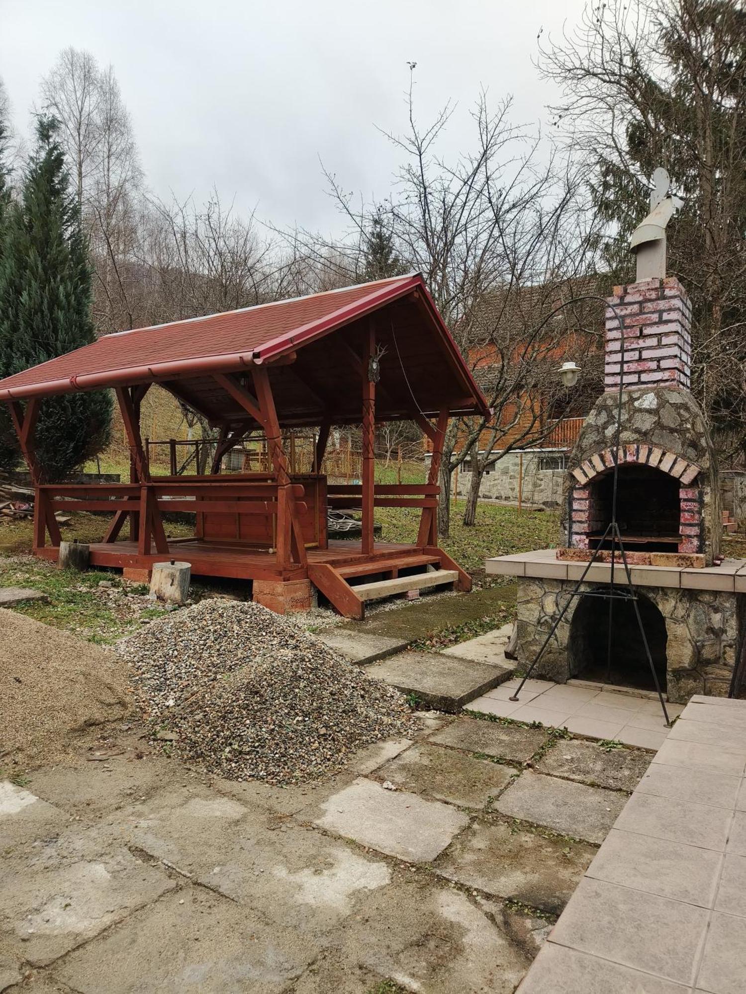 Casa Dintre Meri Poiana Mărului Exterior photo